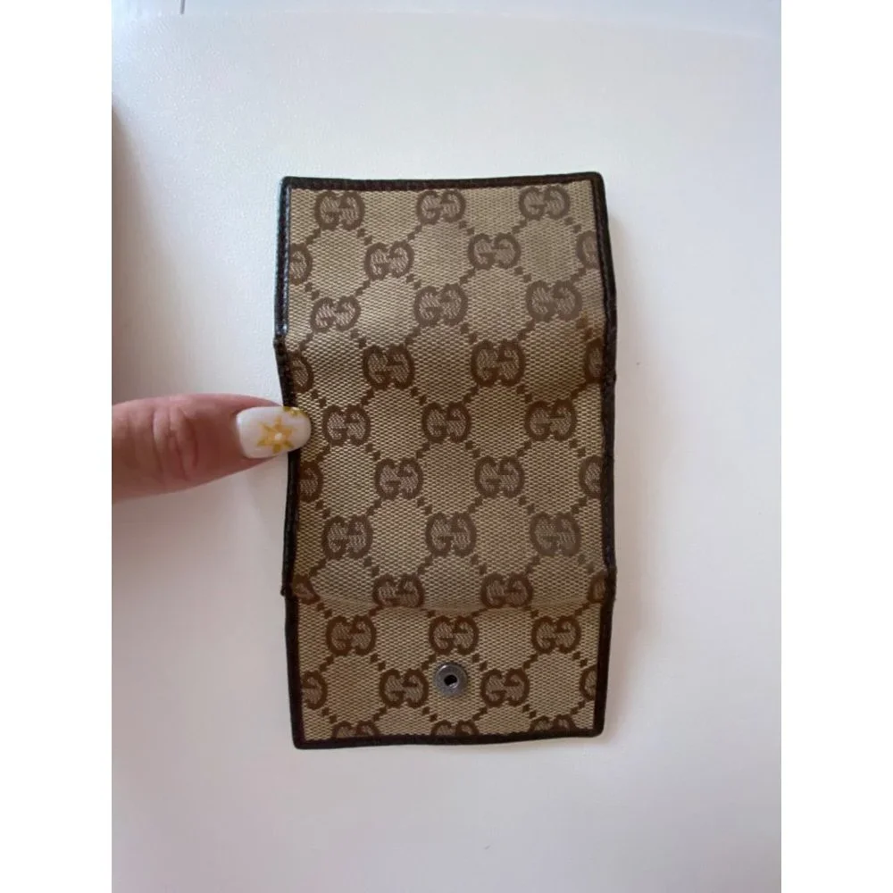 Gucci Classic Monogram Key Case Authentic - Picture 9 of 15